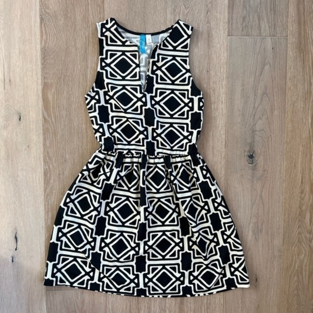 Black and White Geometric Print Sleeveless Dress Fitted Business Casual